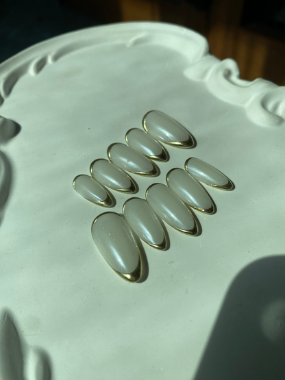 White Pearl Gold Outline Press On Nails - Chrome Edge French Tip - Clean Girl Press On - Bridal Wedding Nails -  Luxury Handmade Nails- Custom Size Set - NM233018