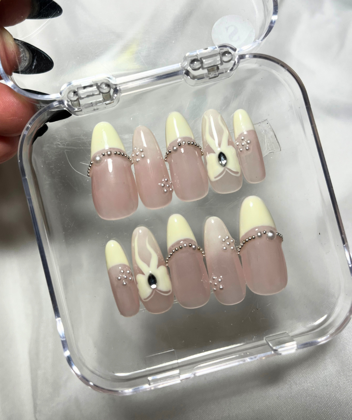 Blush Pink French Tip Press-On Nails with Flower Accent - Valentines Nails - Wedding & Everyday Nails  -  Custom Size Set - PN251135