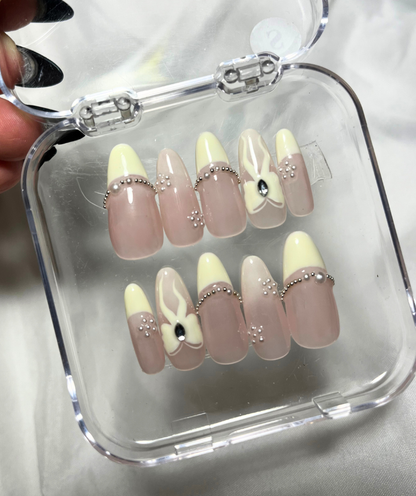 Blush Pink French Tip Press-On Nails with Flower Accent - Valentines Nails - Wedding & Everyday Nails  -  Custom Size Set - PN251135