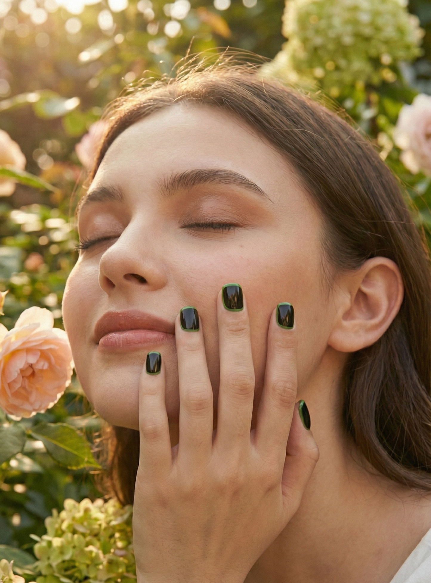 Black & Green Border Press On Nails – Minimalist Outline Framed Art - Modern Edgy Two Tone - Y2K Trendy Gel - Custom Size Set - PN251187