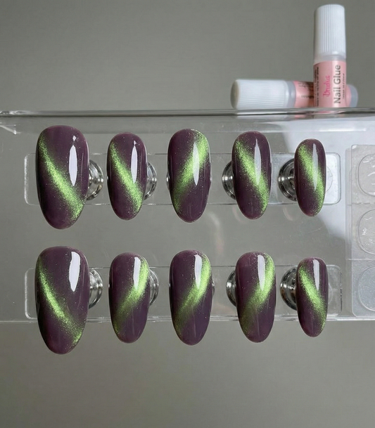 Purple Green Cat Eye Press On Nails - Velvet Magnetic Aurora - Northern Lights Galaxy - Witchy Dark Gel - Custom Size Set - PN251223