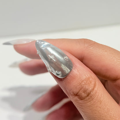 Silver Chrome Molten Press On Nails - White Cat Eye Crystal Accent Nails - Liquid Metal Soft Gel Nails - Custom Size Set - NM233024