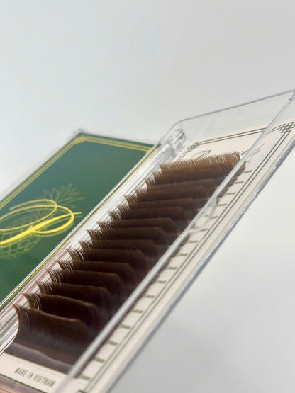 Coco Brown Classic Tray 0.07 C, CC, D, B, M, L, L+, LC, LD - Pinneacle Lash - Lash Supply For Professional Eyelash Extension