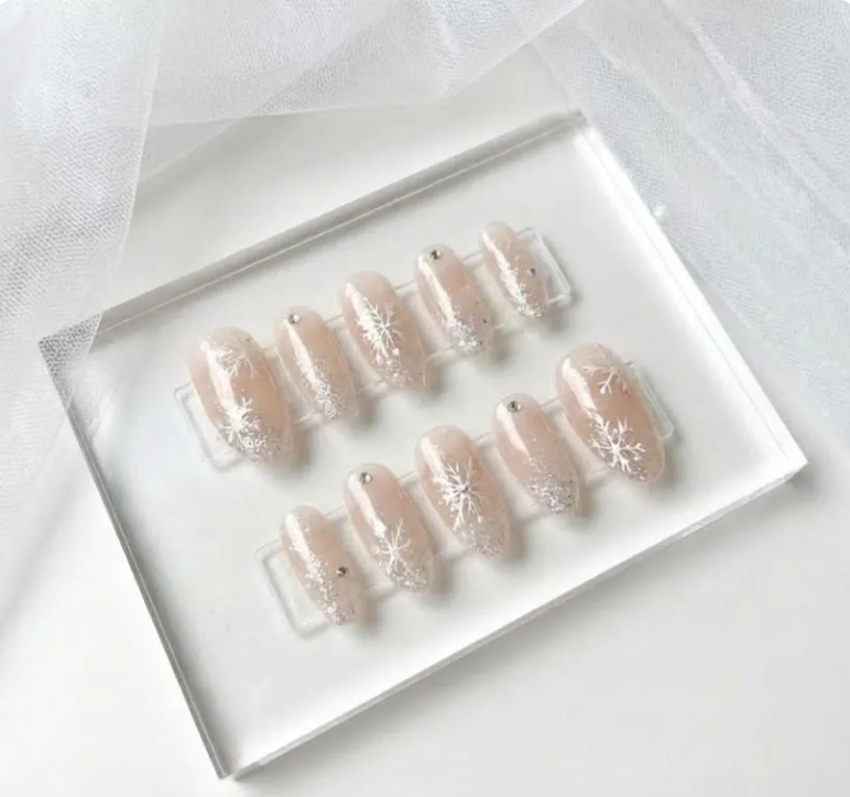 Sheer Nude Floral Press On Nails - Soft Bridal Press On Nails - Clear Pink Nails with White Flower Design - Custom Size Set - PN251152