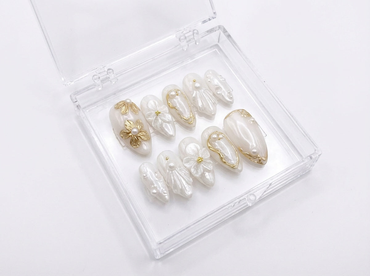 White Pearl Chrome Press On Nails - Bridal Wedding - Gold Flower Charm - 3D Seashell Art - Luxury Baroque Gel - Custom Size Set - PN251217
