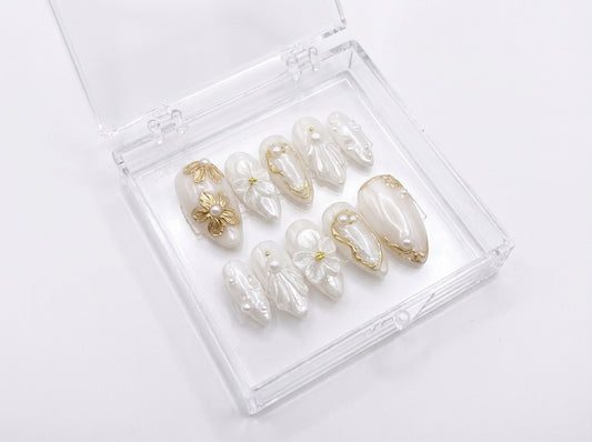 White Pearl Chrome Press On Nails - Bridal Wedding - Gold Flower Charm - 3D Seashell Art - Luxury Baroque Gel - Custom Size Set - PN251217