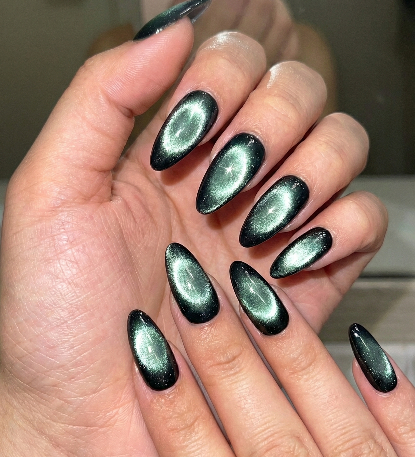 Emerald Green Cat Eye Press On Nails - Dark Forest Magnetic Velvet - Deep Teal Galaxy Gemstone - Luxury Winter Gel - Custom Size Set - PN251192