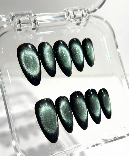 Emerald Green Cat Eye Press On Nails - Dark Forest Magnetic Velvet - Deep Teal Galaxy Gemstone - Luxury Winter Gel - Custom Size Set - PN251192