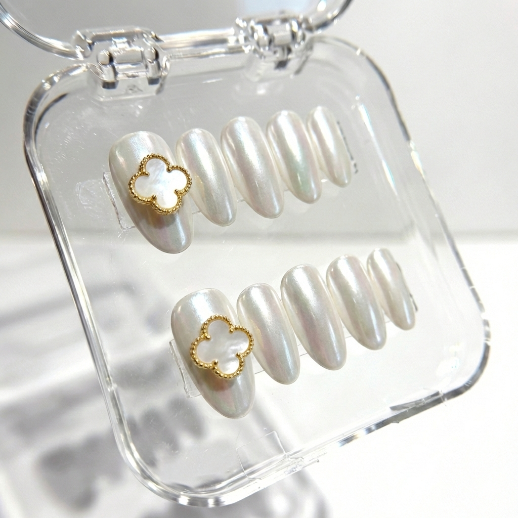 White Pearl Chrome Press On Nails – Gold Clover Charm - Mother of Pearl - Old Money Aesthetic - Glazed Donut Bridal - Custom Size Set - PN251196