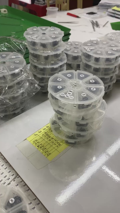 1200 Fans - 8 sizes 1 in box | Lengths: 11-18mm | Round Box | 7D